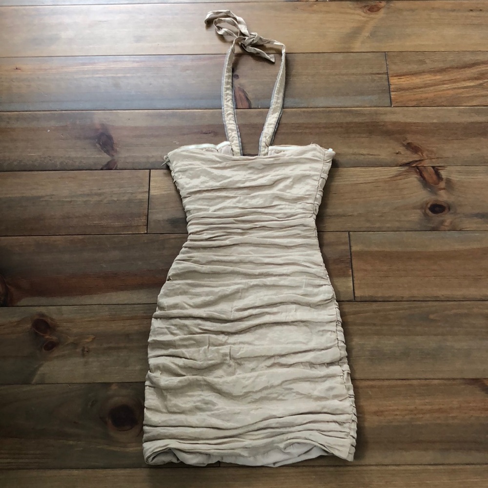 Dress - Picture 4 of 4